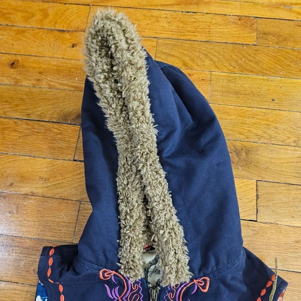 Free People Boho Embroidered Vest Blue Fleece Sherpa Hood Size XS - Picture 4 of 6